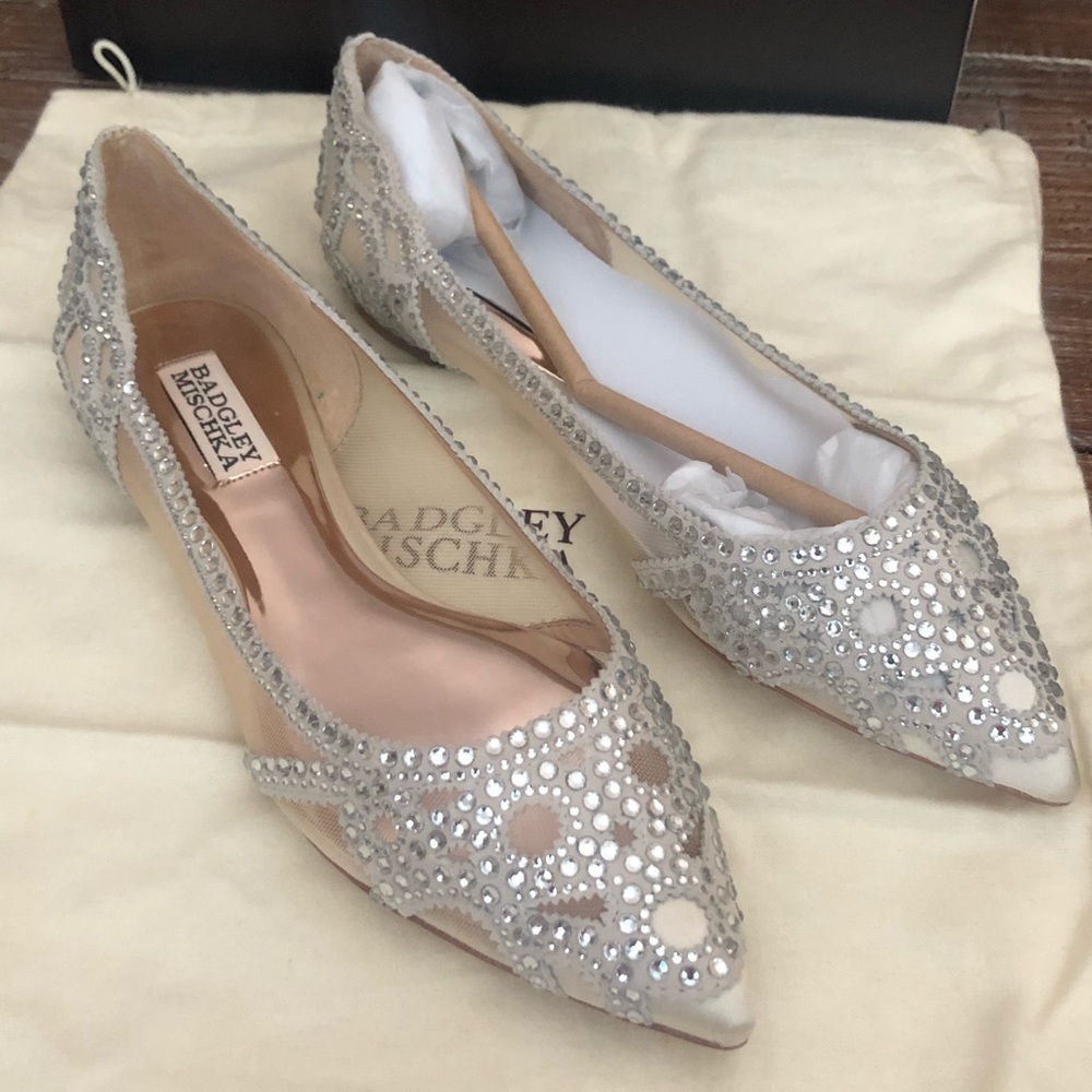 Badgley Mischka Gigi Ivory Bridal Flats - NIB 7